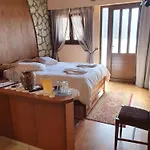σέμελη 3* Καρπενήσι